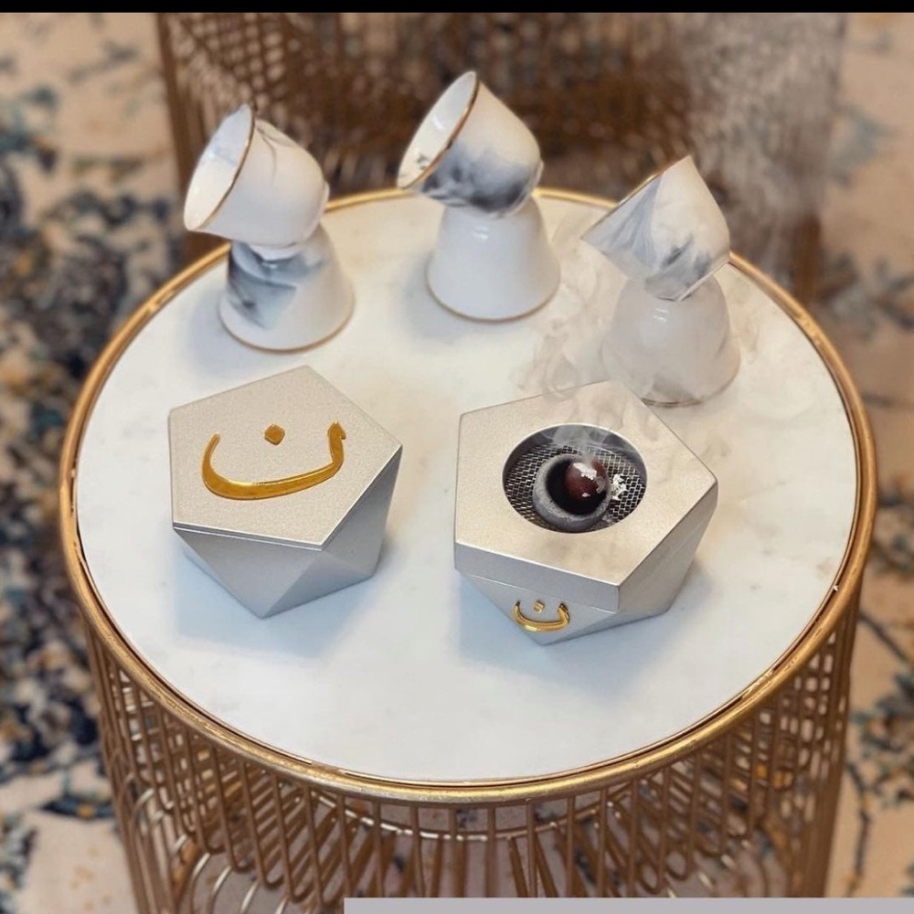 Two pice bakhoor set.